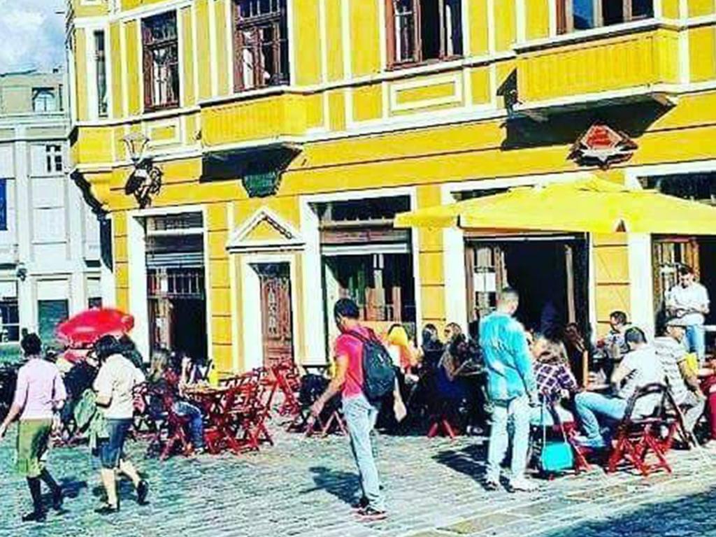 Curitiba Hostel エクステリア 写真
