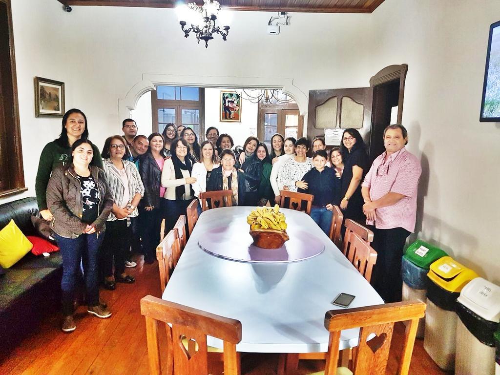 Curitiba Hostel エクステリア 写真